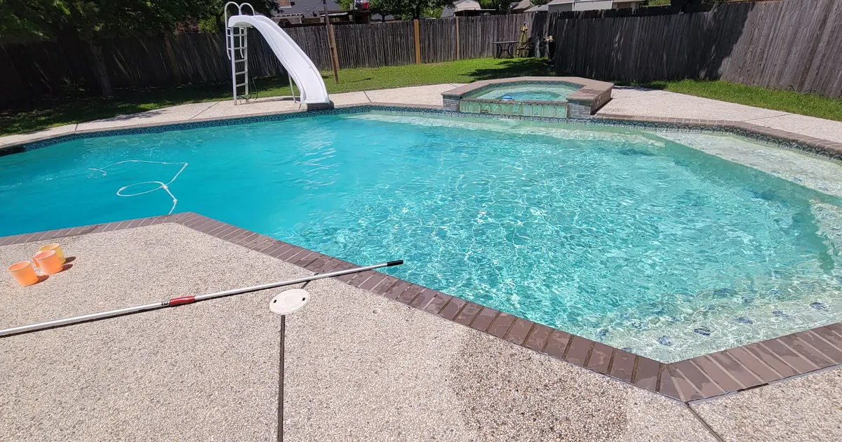 Backyard pool scene for total alkalinity guidance